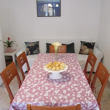 Apartment Anita *